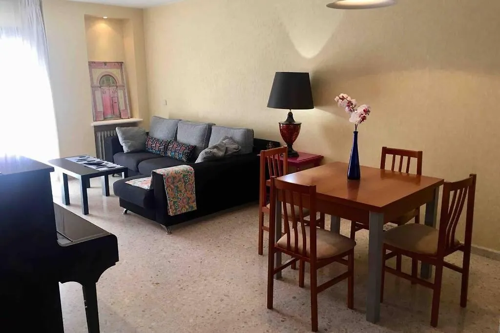 Confortable-tranquilo apartamento junto al centro Málaga