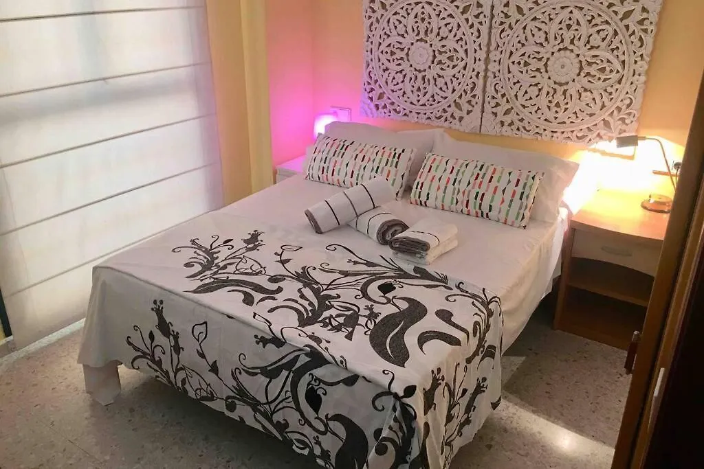 Confortable-tranquilo apartamento junto al centro Málaga 0*,  España