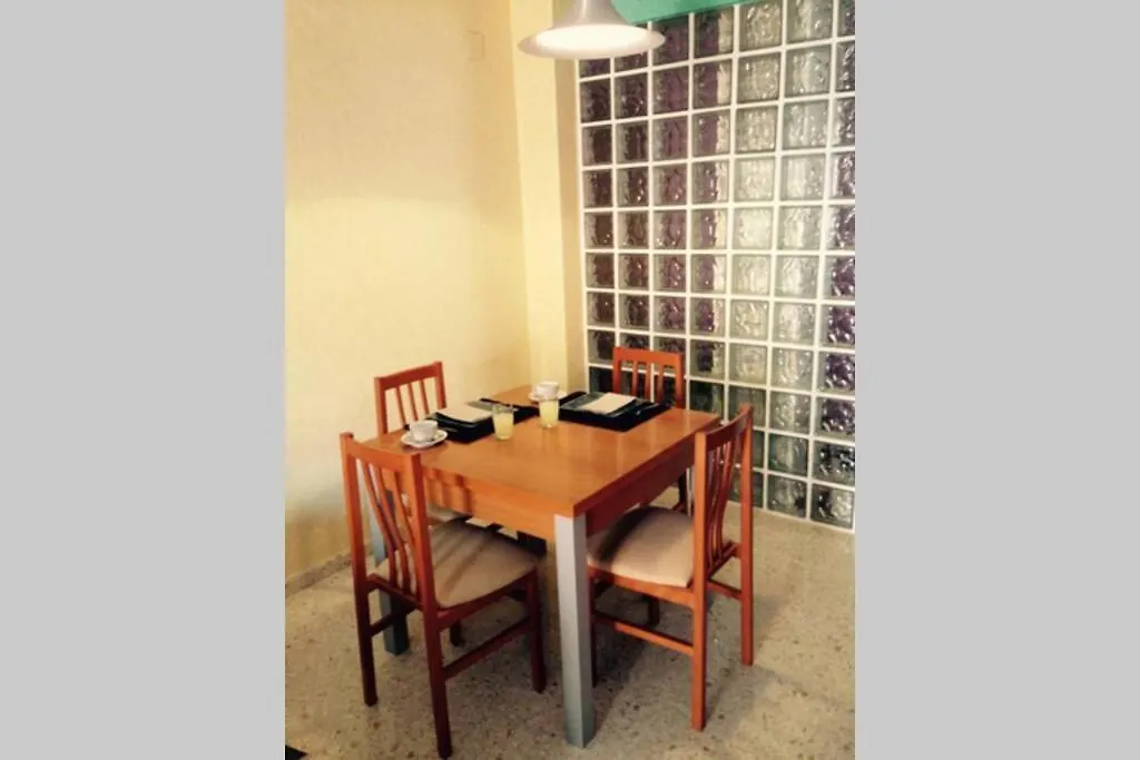 Confortable-Tranquilo Apartamento Junto Al Centro Malaga